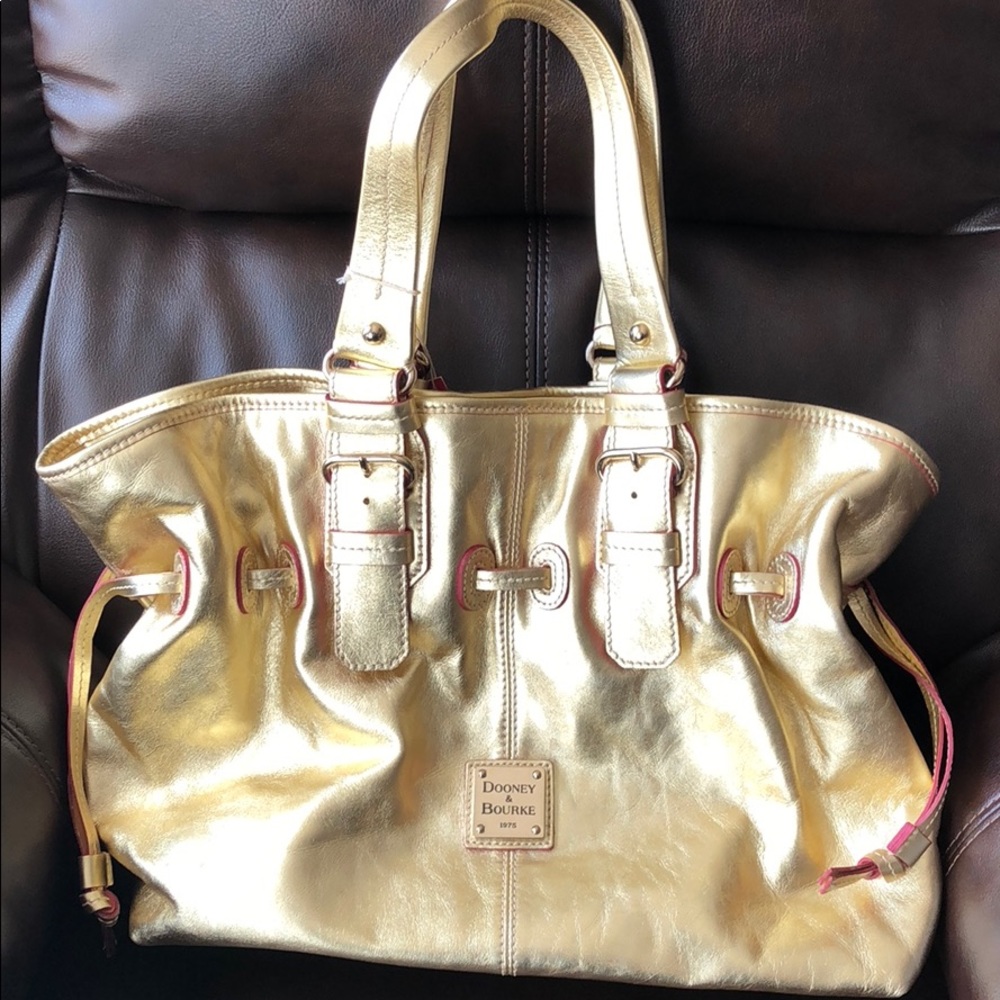 Dooney & Bourke purse